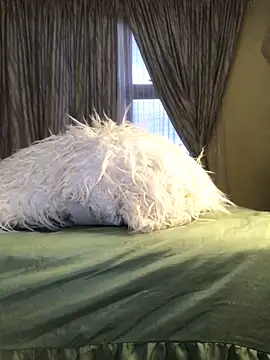 Snapshot of KINKYBOOTI22 chatting on 03-26-26, 04:12 KINKYBOOTI22 online show from 03-26-26, 04:12