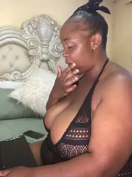 Snapshot of KINKYBOOTI22 chatting on 04-08-26, 05:07 KINKYBOOTI22 online show from 04-08-26, 05:07