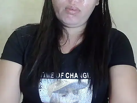 Snapshot of Ayiesha chatting on 07-01-26, 07:21 Ayiesha online show from 07-01-26, 07:21