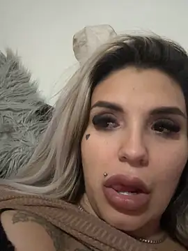 Snapshot of Princess-Jasmine07 chatting on 12-02-25, 11:59 Princess-Jasmine07 online show from 12-02-25, 11:59