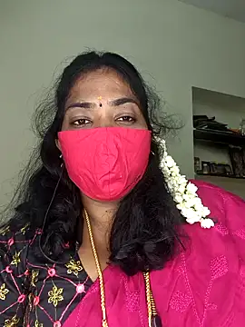 Snapshot of Tamil_Mithra chatting on 11-08-25, 06:29 Tamil Mithra online show from 11-08-25, 06:29