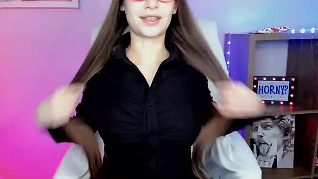 LuxMaya online show from 04-02-26, 06:33