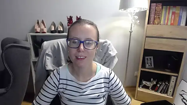 sweetxLizzy online show from 09-15-25, 04:23