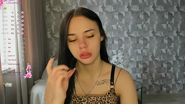 Kseni a online show from 04-21-26, 06:52