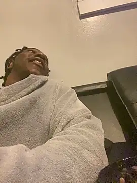 MosesWorld33 online show from 10-05-25, 11:24