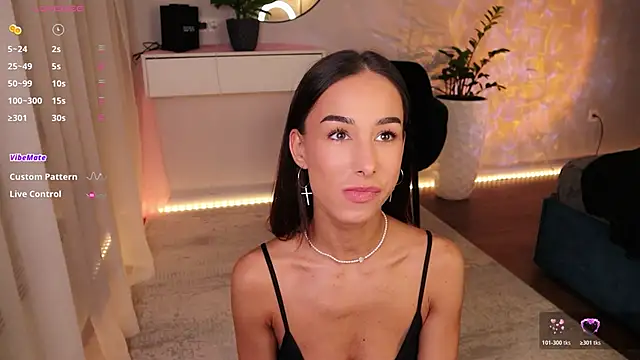 Katherinepinke online show from 04-16-26, 07:03