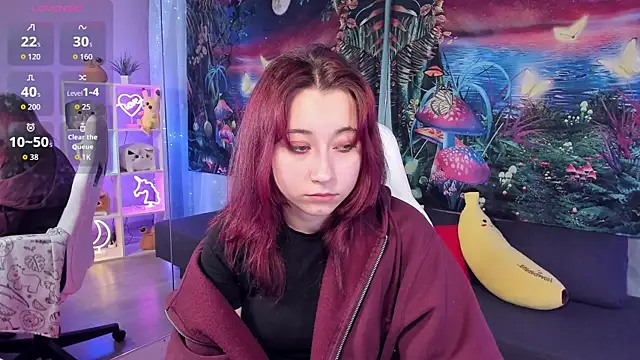 Snapshot of ClaraParks chatting on 09-27-25, 06:02 ClaraParks online show from 09-27-25, 06:02