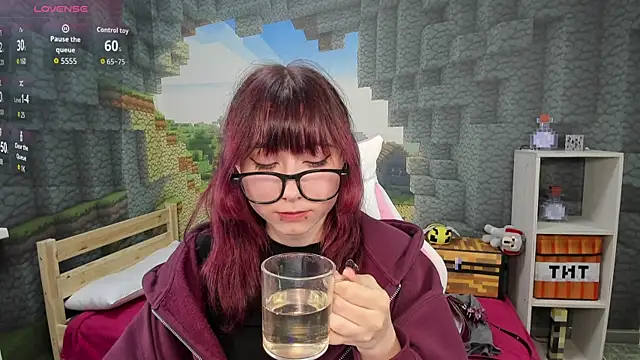 Snapshot of ClaraParks chatting on 11-07-25, 06:41 ClaraParks online show from 11-07-25, 06:41