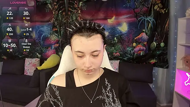 ClaraParks online show from 04-05-26, 07:44