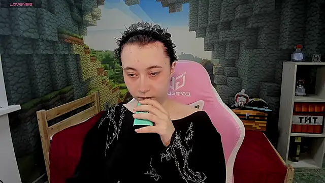 ClaraParks online show from 04-23-26, 06:54