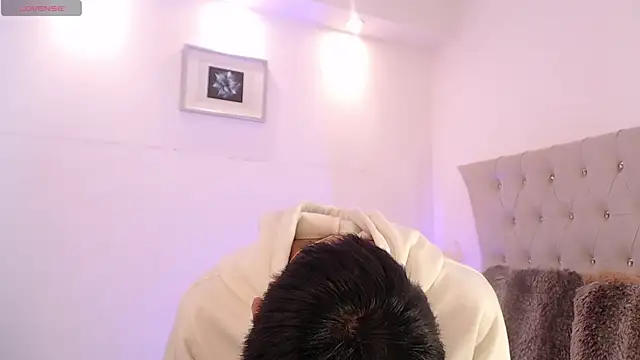 Dulcey  online show from 11-10-25, 04:00