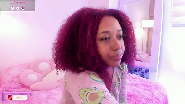 Snapshot of _Zahara_ chatting on 09-18-25, 05:26 Zahara online show from 09-18-25, 05:26