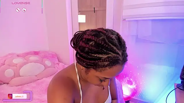 Snapshot of _Zahara_ chatting on 11-20-25, 11:15 Zahara online show from 11-20-25, 11:15