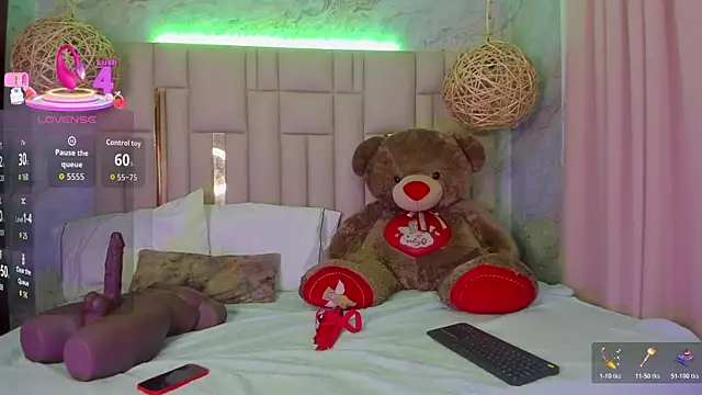 NikkyyRed online show from 11-20-25, 02:34