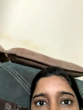 Snapshot of desitease chatting on 09-18-25, 07:21 desitease online show from 09-18-25, 07:21