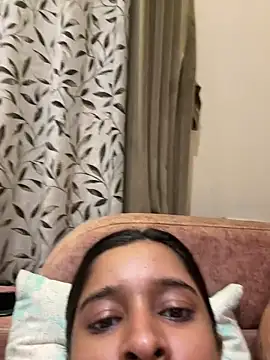 Snapshot of desitease chatting on 10-26-25, 01:39 desitease online show from 10-26-25, 01:39