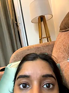 Snapshot of desitease chatting on 11-14-25, 07:01 desitease online show from 11-14-25, 07:01