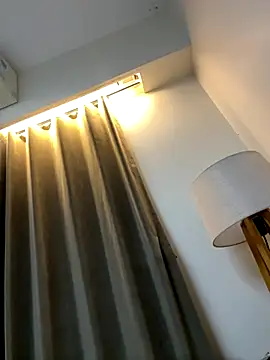 Snapshot of desitease chatting on 12-15-25, 08:35 desitease online show from 12-15-25, 08:35