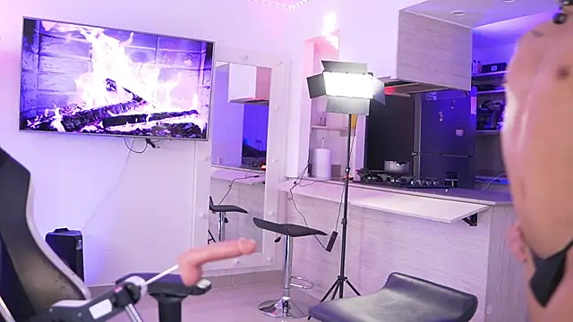 sebas palacioo online show from 09-23-25, 08:34