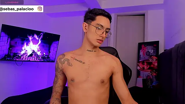 sebas palacioo online show from 01-08-26, 04:26