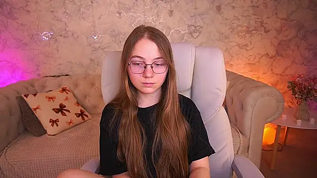 ArrinaWairr online show from 03-30-26, 06:25