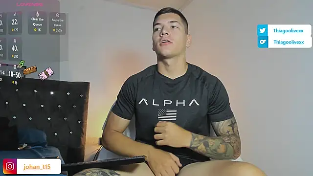 thiago oliveiraa online show from 10-10-25, 12:04