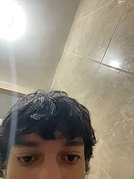 Snapshot of javi_fer chatting on 12-17-25, 12:05 javi fer online show from 12-17-25, 12:05