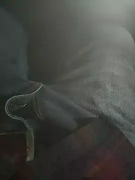 Snapshot of arsh_couple chatting on 10-22-25, 08:03 arsh couple online show from 10-22-25, 08:03