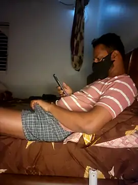 Snapshot of arsh_couple chatting on 11-30-25, 05:17 arsh couple online show from 11-30-25, 05:17