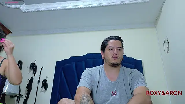 Snapshot of RoxyandAron2 chatting on 05-14-26, 11:28 RoxyandAron2 online show from 05-14-26, 11:28