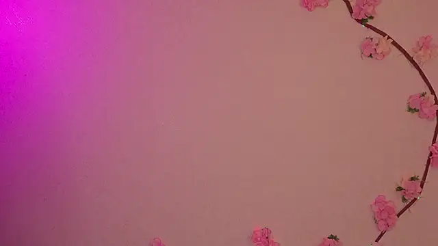 Snapshot of Tamyeliot chatting on 03-11-26, 04:13 Tamyeliot online show from 03-11-26, 04:13