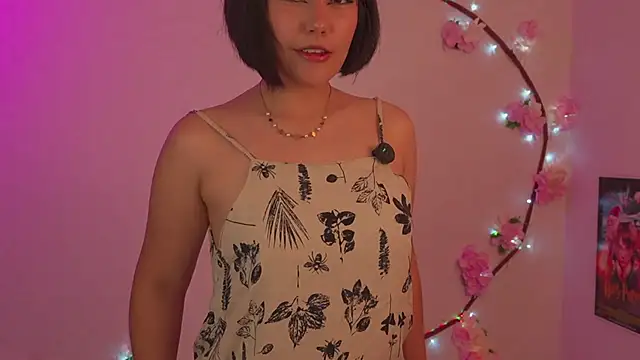 Snapshot of Tamyeliot chatting on 03-12-26, 04:57 Tamyeliot online show from 03-12-26, 04:57