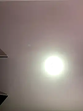 Snapshot of JuanitaMore01 chatting on 09-19-25, 04:18 JuanitaMore01 online show from 09-19-25, 04:18