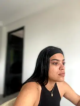 Snapshot of JuanitaMore01 chatting on 11-09-25, 07:56 JuanitaMore01 online show from 11-09-25, 07:56