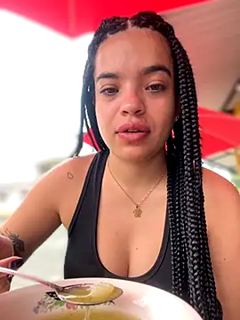 Snapshot of JuanitaMore01 chatting on 12-05-25, 03:41 JuanitaMore01 online show from 12-05-25, 03:41