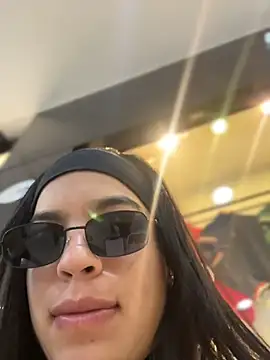 JuanitaMore01 online show from 06-30-26, 10:22