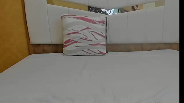 Snapshot of MimiXo99 chatting on 10-29-25, 09:05 MimiXo99 online show from 10-29-25, 09:05