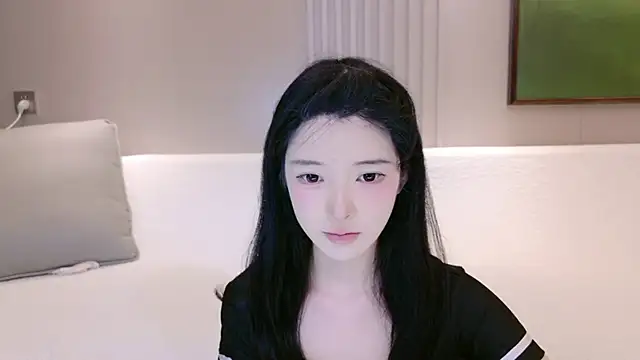 Snapshot of EnEn_xiaobao chatting on 06-01-26, 02:08 EnEn xiaobao online show from 06-01-26, 02:08
