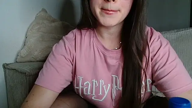 Snapshot of liloush__ chatting on 11-13-25, 05:23 liloush online show from 11-13-25, 05:23