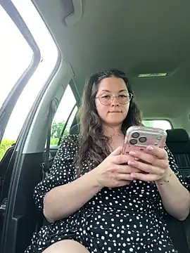 liloush   online show from 04-21-26, 03:28