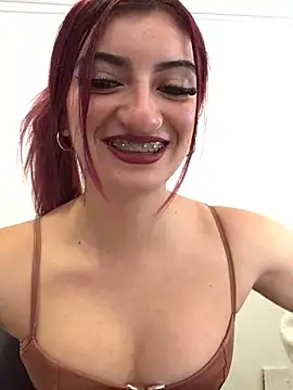 Snapshot of _aitana_001 chatting on 10-15-25, 05:46 aitana 001 online show from 10-15-25, 05:46