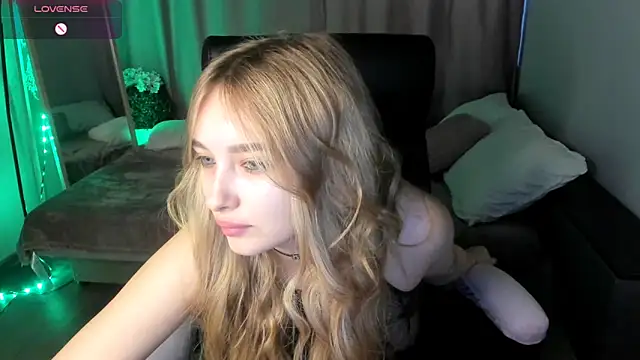 TaisiaHot online show from 03-13-26, 09:05