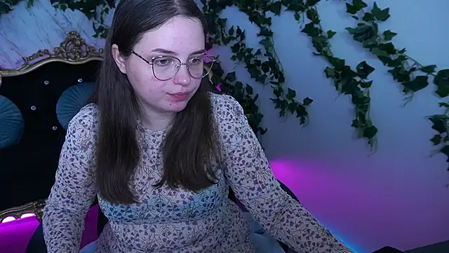 SophieDreamss online show from 10-08-25, 01:42