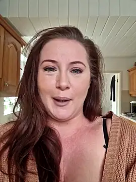 Snapshot of RosieMilff chatting on 01-06-26, 09:46 RosieMilff online show from 01-06-26, 09:46