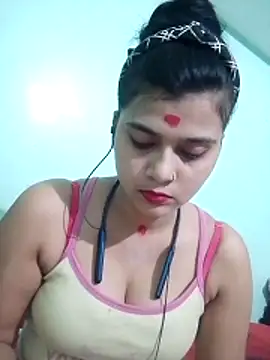 Snapshot of Kavya-Tiwari chatting on 05-21-26, 05:31 Kavya-Tiwari online show from 05-21-26, 05:31