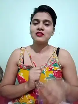 Snapshot of Kavya-Tiwari chatting on 05-25-26, 06:25 Kavya-Tiwari online show from 05-25-26, 06:25