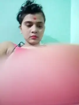 Snapshot of Kavya-Tiwari chatting on 05-31-26, 06:09 Kavya-Tiwari online show from 05-31-26, 06:09