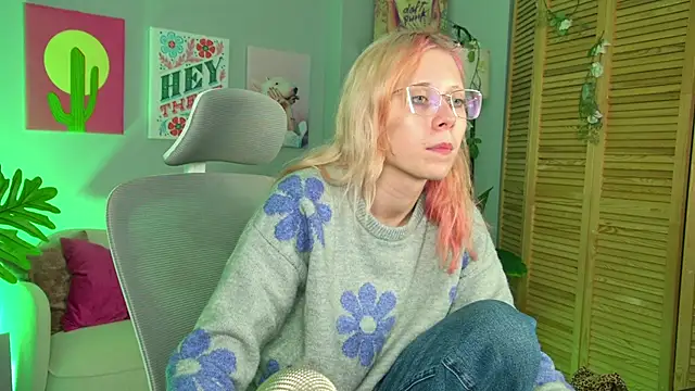 SakuraBliss online show from 11-04-25, 05:01