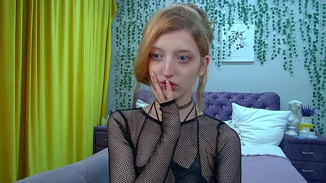 Snapshot of MistyMarlo chatting on 10-13-25, 06:19 MistyMarlo online show from 10-13-25, 06:19