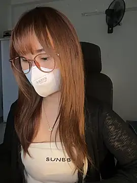 Meowyeuk6 online show from 01-11-26, 09:47